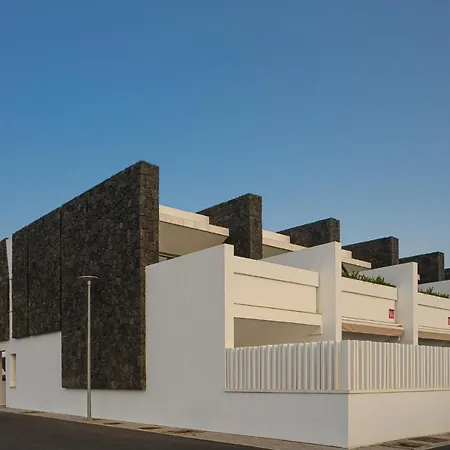 La Islena House - Near The Beach, Air-con, Fast Wifi And Sat Tv By Lanzarote 別荘 プラヤ・ブランカ
