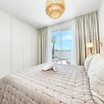 Ferienhaus La Islena House - Near The Beach, Air-con, Fast Wifi And Sat Tv By Lanzarote *